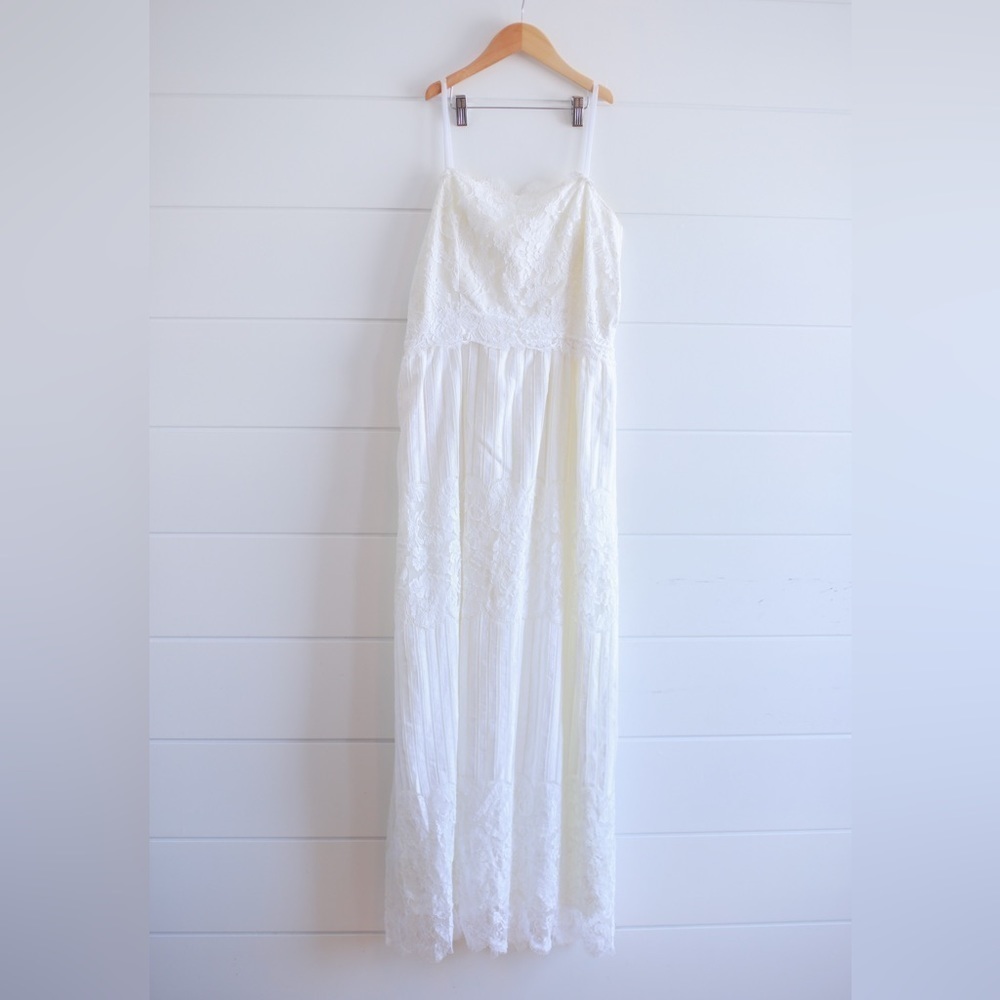 Special Occasion Dress - Full Length Lace - Handmade - White - Size Medium
